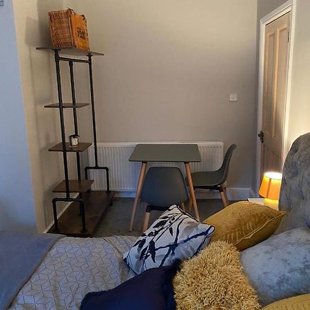 Cambridge Villas Private Studio Lytham St Annes Ngoại thất bức ảnh