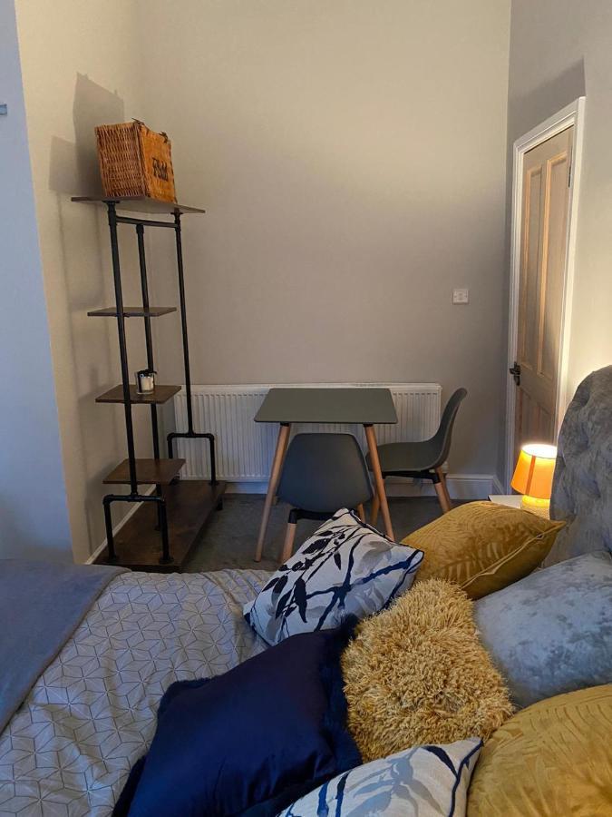 Cambridge Villas Private Studio Lytham St Annes Ngoại thất bức ảnh