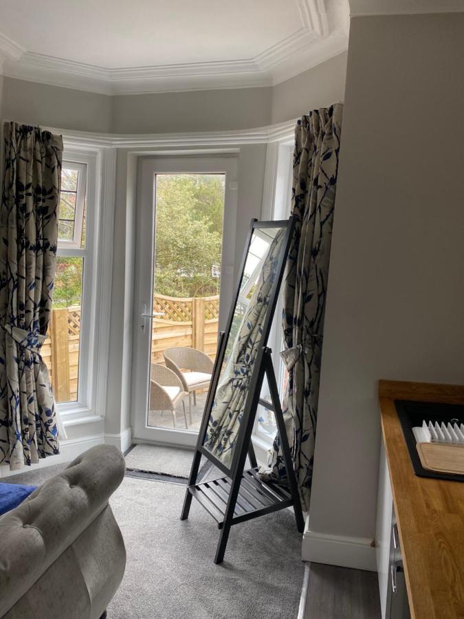 Cambridge Villas Private Studio Lytham St Annes Ngoại thất bức ảnh